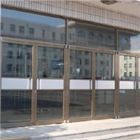 天津東興電動卷簾門廠產品供應詳解 卷簾門電機的選擇與應用